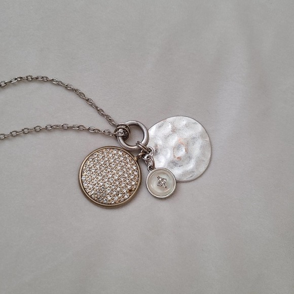 Premier Designs Chose to Shine Convertable Silver - Picture 1 of 5